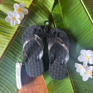 Keiki Kids Black Locals Durable Slippers Flip Flops NWOT Size 7c